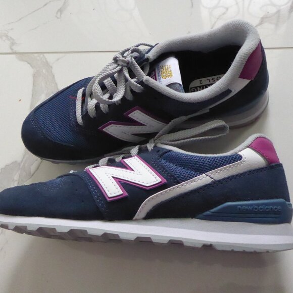 Size 5.5 - New Balance 996 Navy Purple - Picture 7 of 10